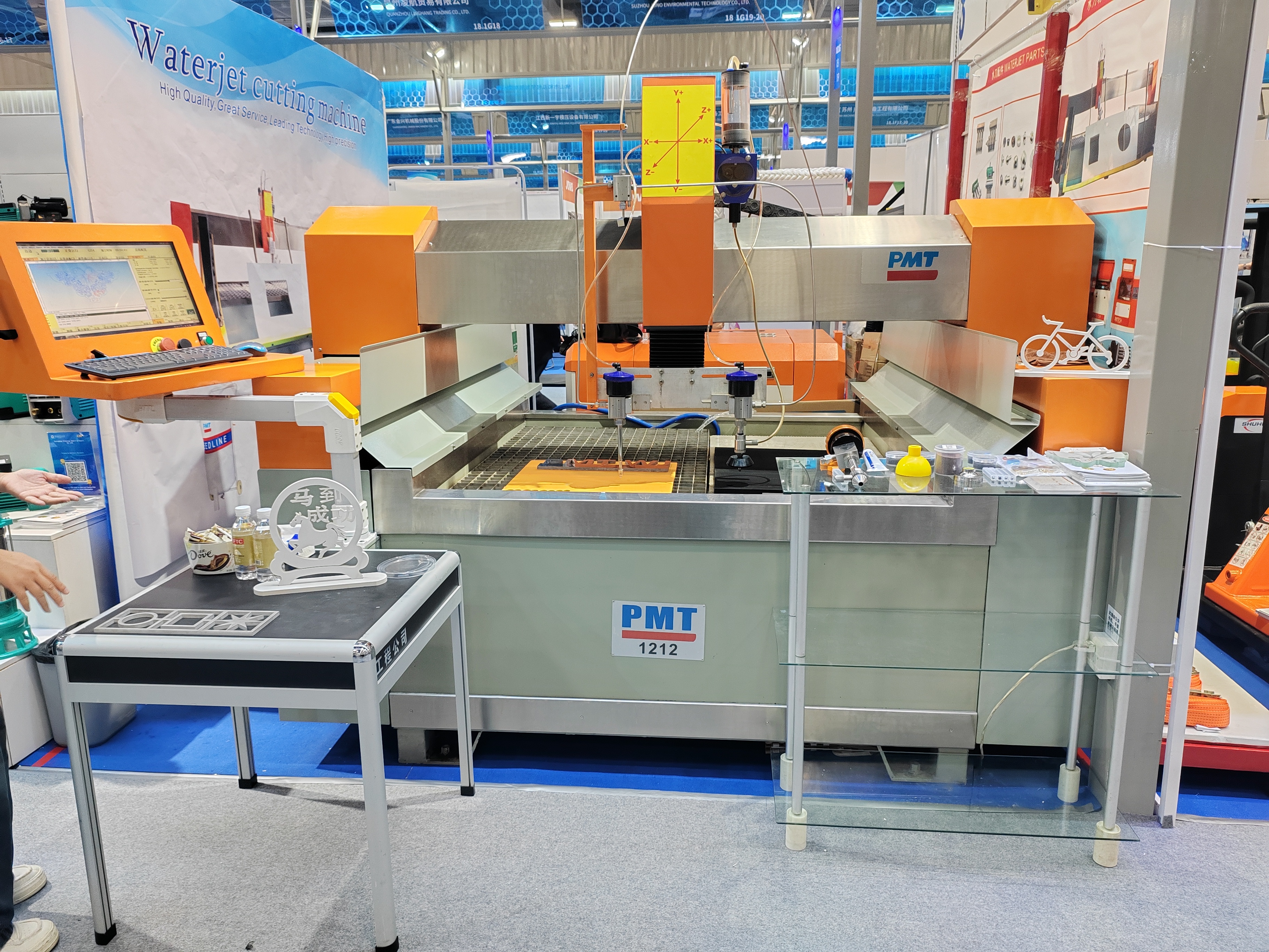 134-ю Кантонскую ярмарку посетило множество клиентов PMT станок для гидроабразивной резки