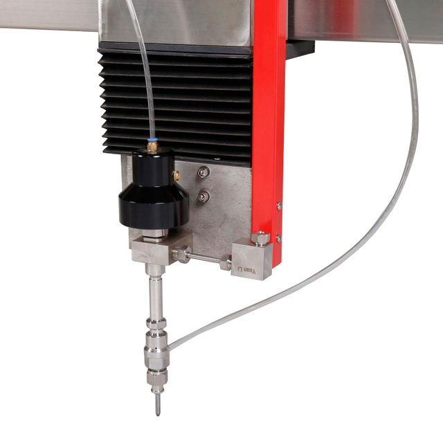 Трехосевая режущая головка